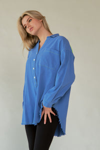 Letter Back Raw Hem Button-Up Shirt – Casual Cotton Long Sleeve