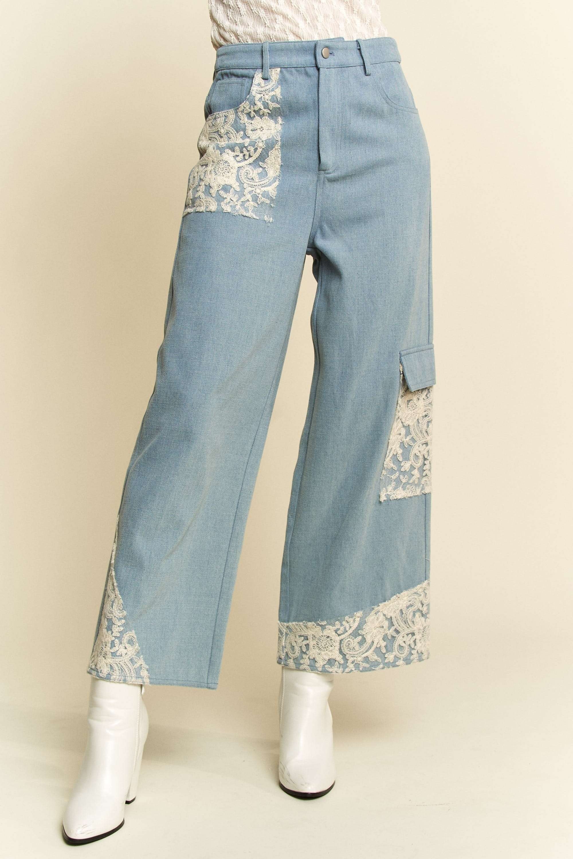 Lace Applique Wide-Leg Jeans – Feminine & Trendy Denim in Light Blue