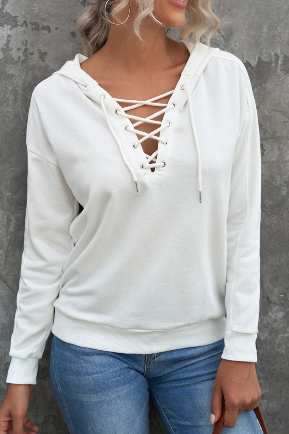 Women’s Lace-Up Hoodie – Cozy & Stylish with a Relaxed Fit