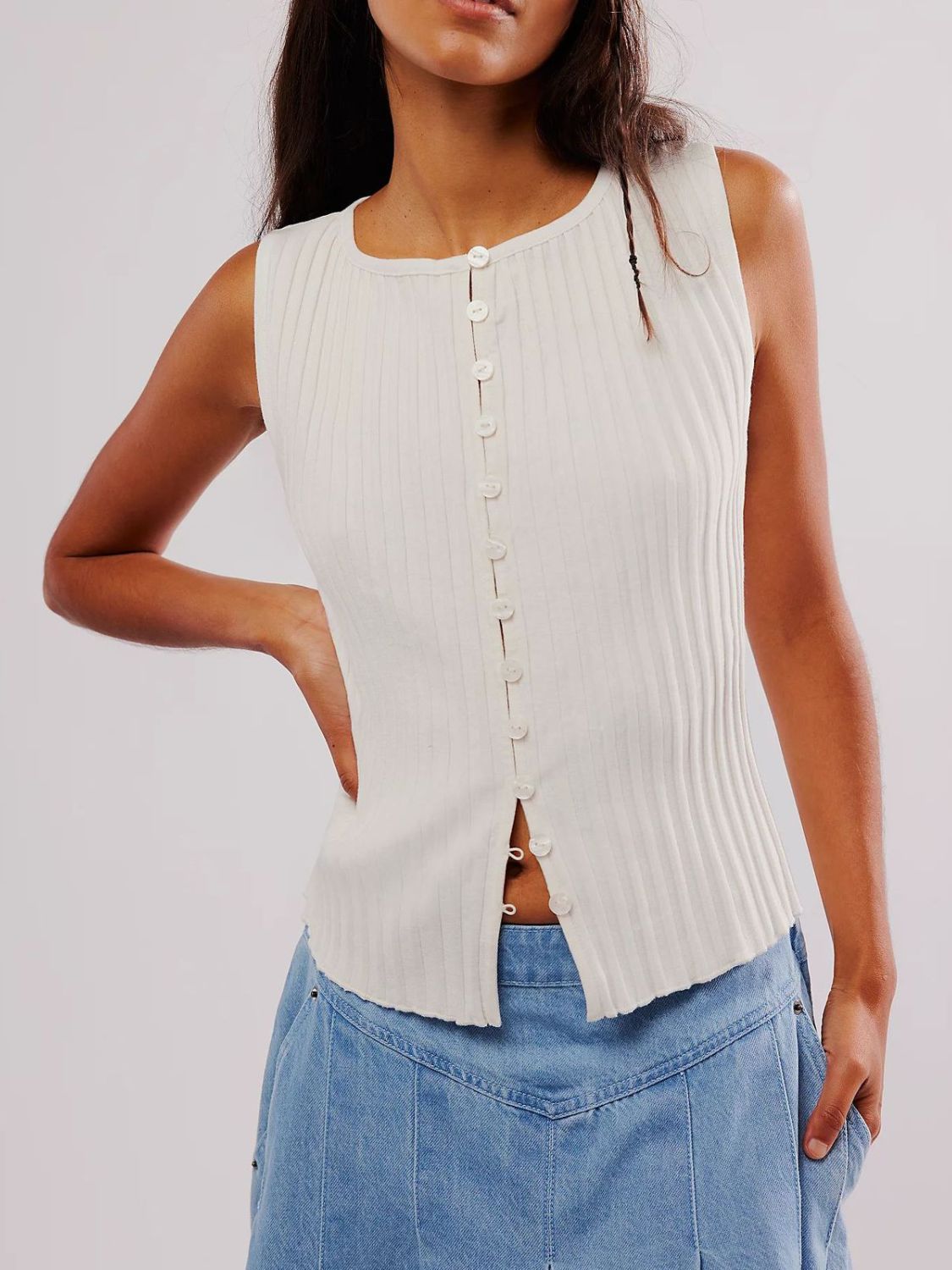 Women’s Buttoned Sleeveless Ribbed Knit Top – Versatile & Stretchy