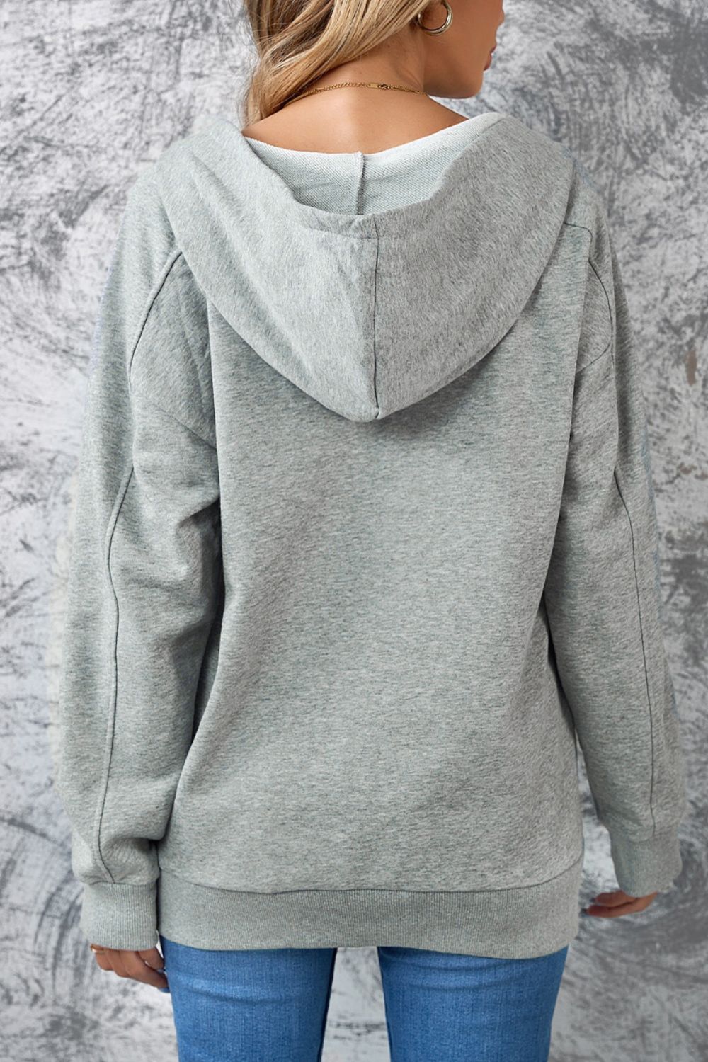 Women’s Lace-Up Hoodie – Cozy & Stylish with a Relaxed Fit