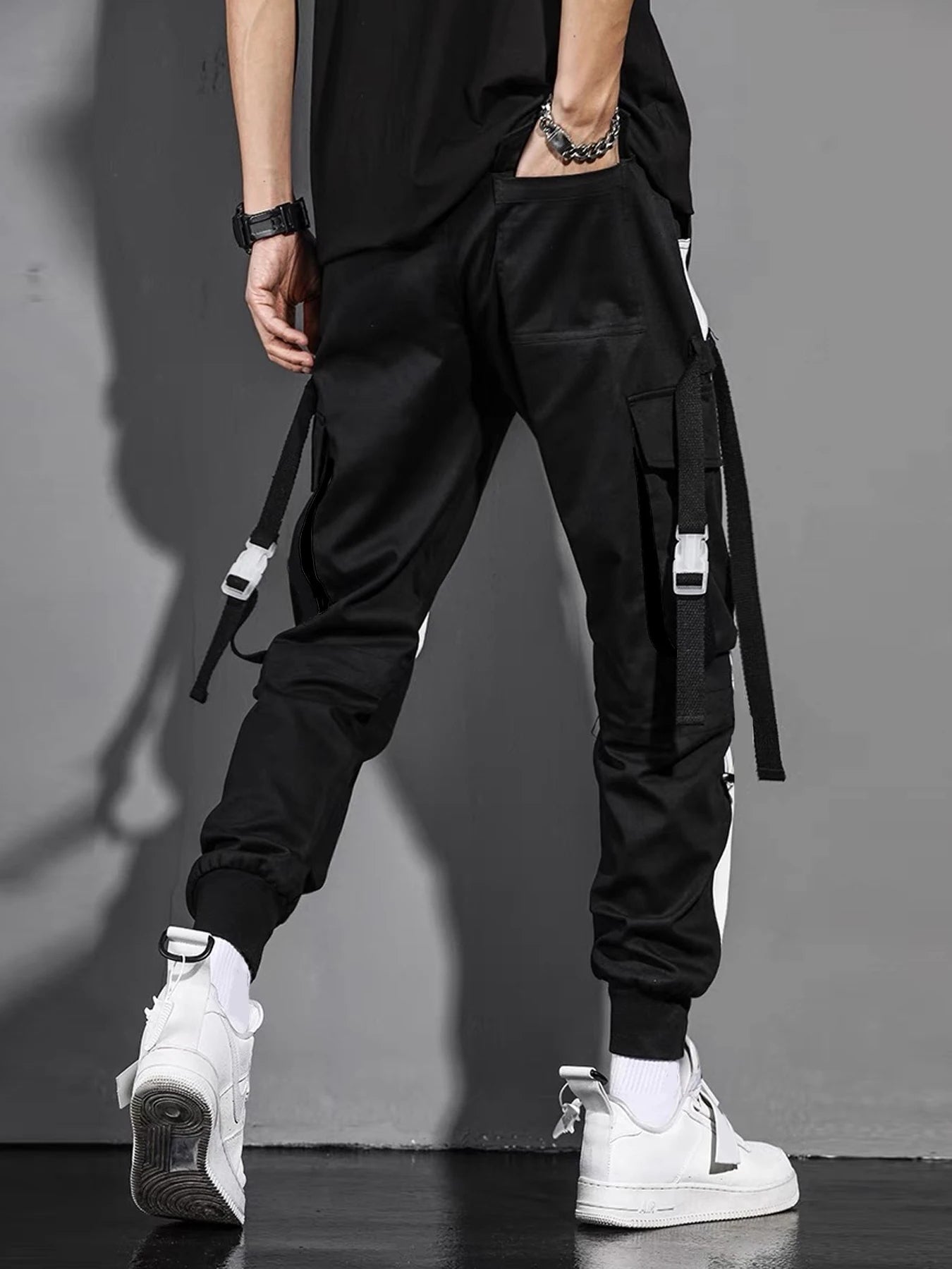 JUMP Blk & Wht Strap Pant