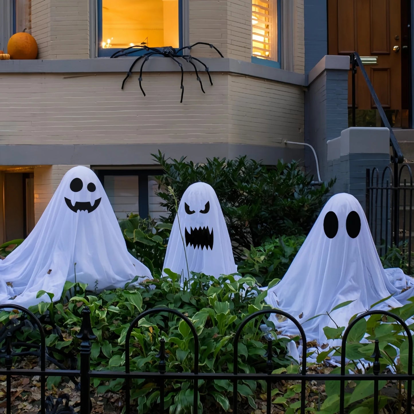 Standing Ghost Halloween Decoration – Spooky Yard & Gate Decor (Multiple Styles & Sizes, Sold Separately)