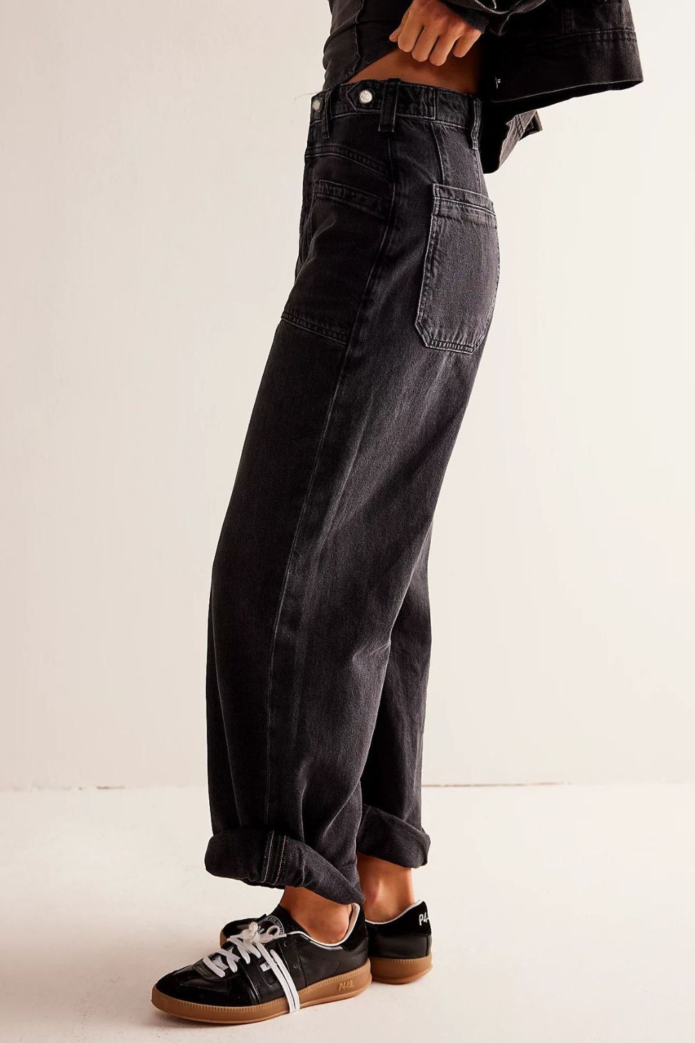 Washed Wide Leg Jeans with Pockets – Effortless Style & Comfort