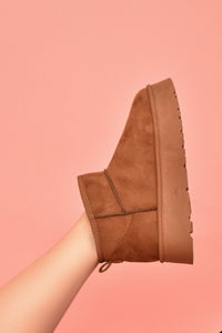 Round Toe Suede Platform Booties – Warm Faux Fur Lining for Everyday Comfort