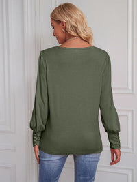 Round Neck Lantern Sleeve Blouse